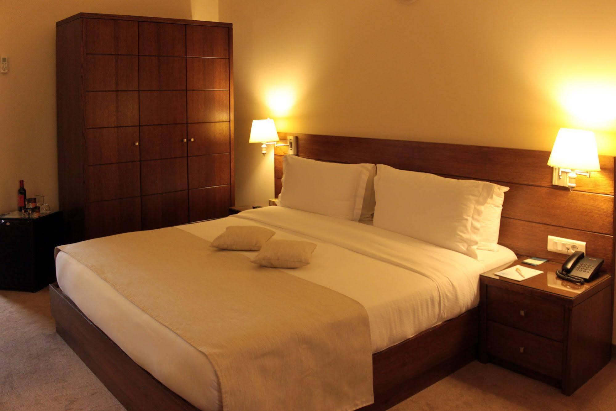 Cosmopolitan Hotel Bejrut Zewnętrze zdjęcie